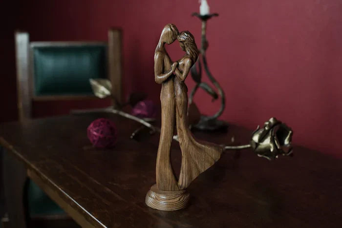 Why a Wooden Couple Sculpture is the Perfect 5 Year Anniversary Gift ...